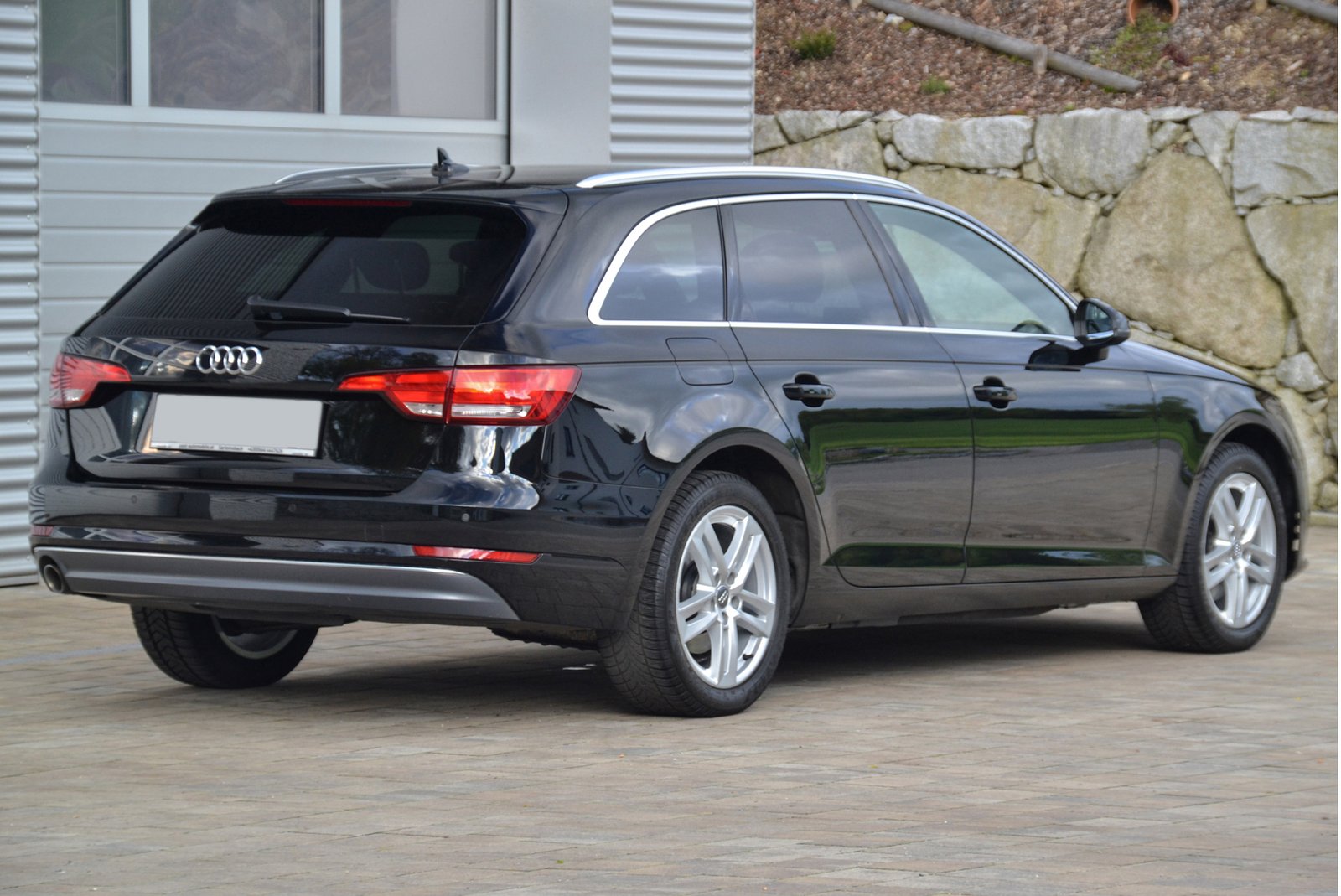 Automotive Dealer Photo Editing example 7 - car photo before professional editing by Cars Photo Editor