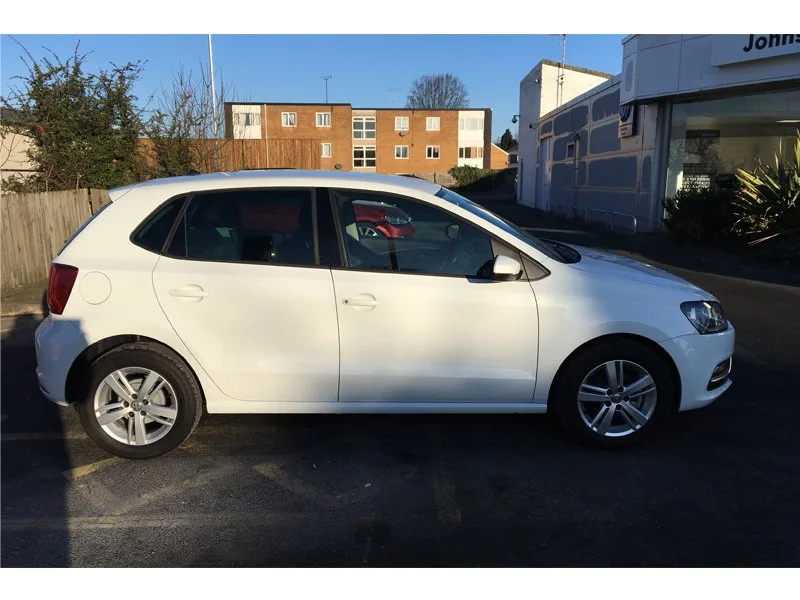 Dealer photo editing example 6 — before editing
