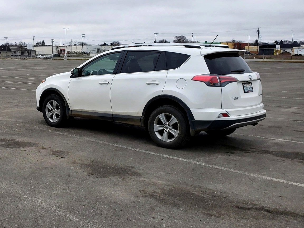 Automotive Photo Resizing & Cropping example 4 - car photo after professional editing by Cars Photo Editor